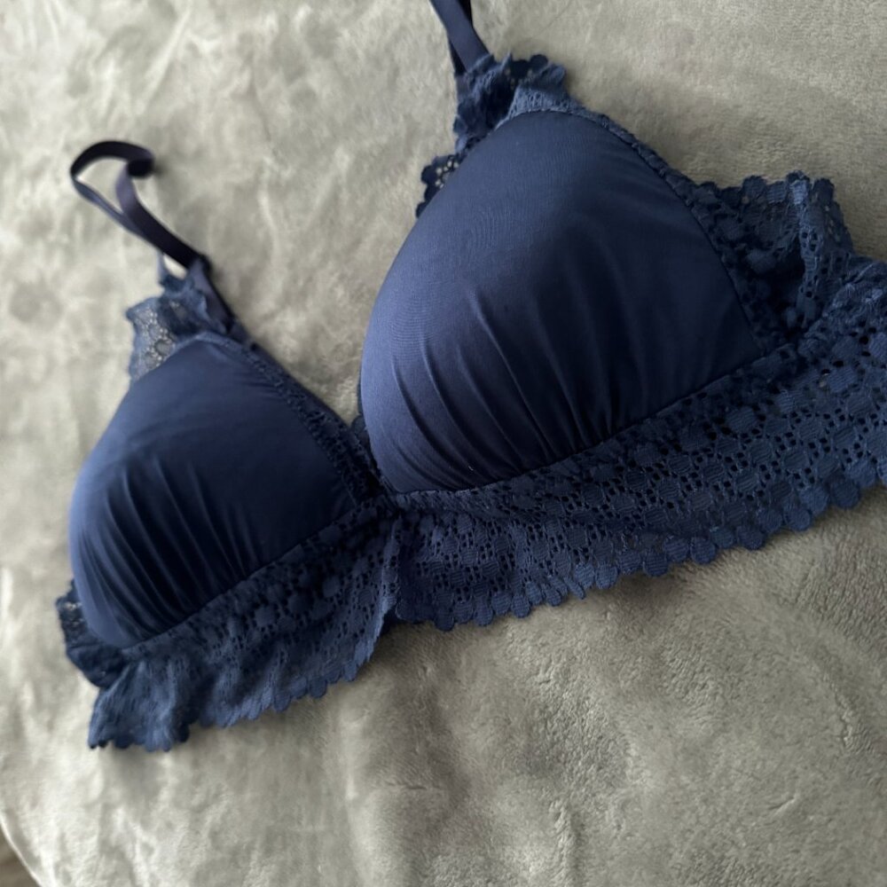 EUC Aerie Bralette Bra Lace Stretch Cross Back Embroidery Floral Deep Blue Sz M - Picture 2 of 5